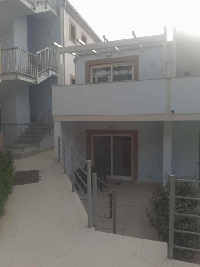 Villetta Morello Climatizzata Con Giardino Privato Viddalba 外观 照片